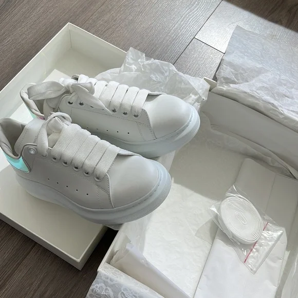 Authentic Brand New Alexander McQUEEN Sneakers - Picture 4 of 10